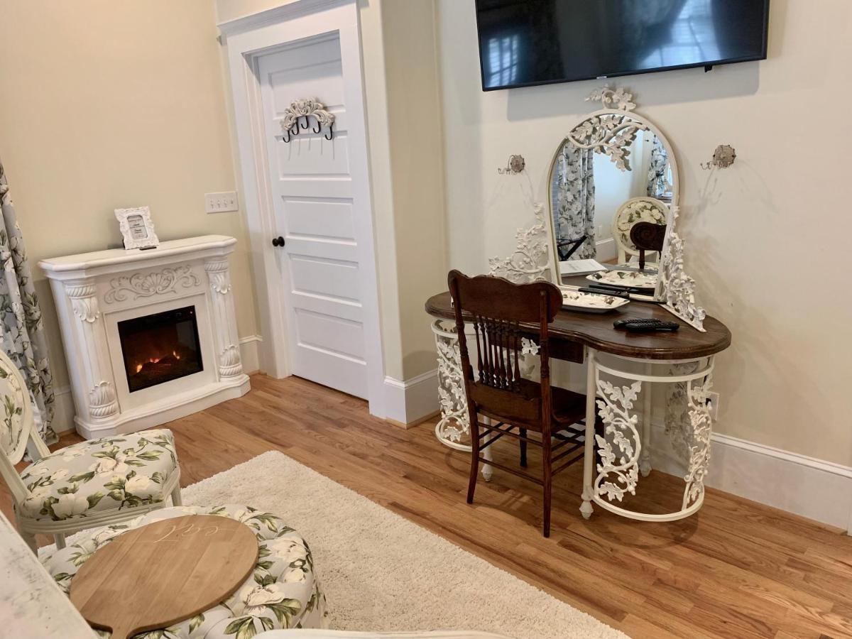 Bama Bed And Breakfast - Magnolia Family Suite Tuscaloosa Exterior photo